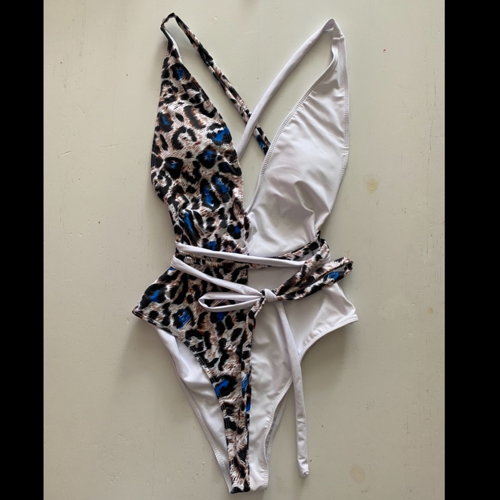 One piece bathing suit